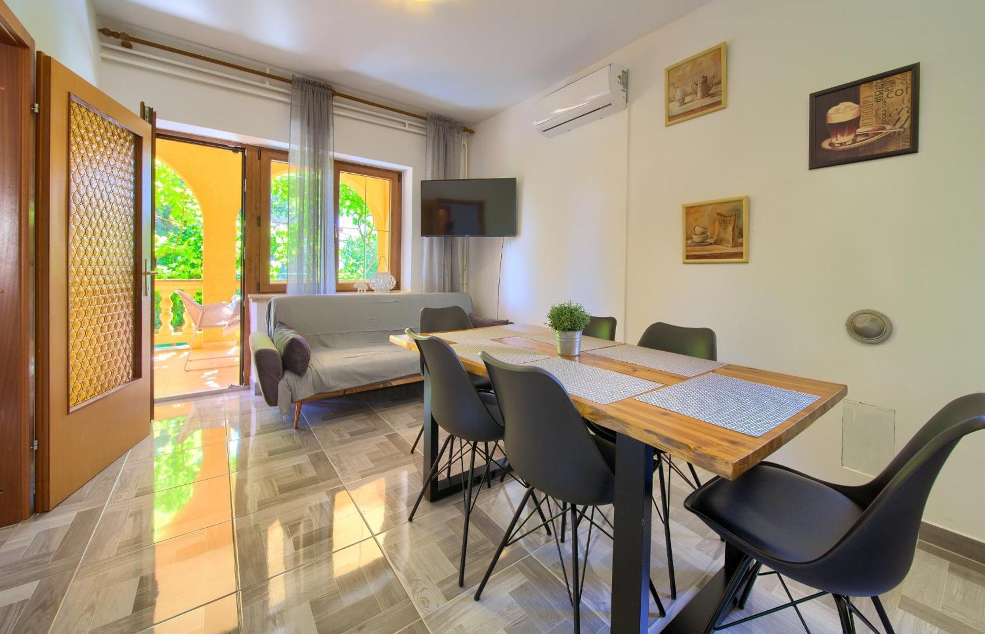 Apartment Bazina - Airconditioning, Parking, 500M From The Beach Krk Town Eksteriør bilde